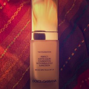 Only used twice! Dolce & Gabbana foundation ☀️